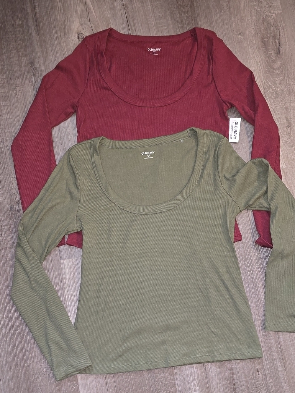 Long Sleeve Scoop Neck Tops